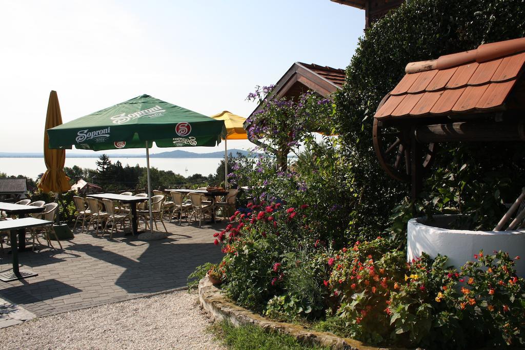 Bacchus Apartman - Borbarlang, Badacsony Badacsonytomaj Bagian luar foto