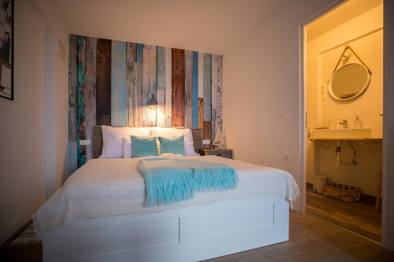 Bacchus Apartman - Borbarlang, Badacsony Badacsonytomaj Bagian luar foto